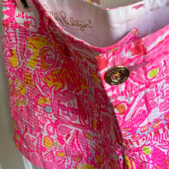 Lilly Pulitzer Callahan Shorts in More Kinis in the Keys - Picture 3 of 5